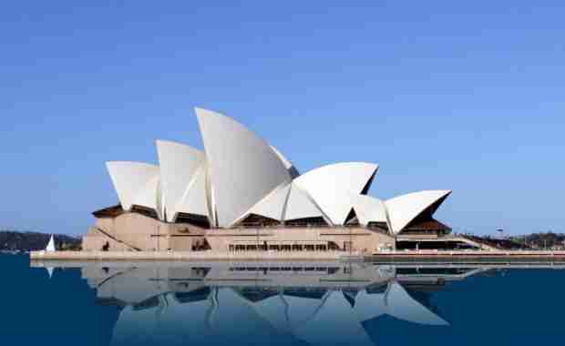 Luxury 11 -15 Day Melbourne to Sydney Adventure -Melbourne - Brisbane- Gladstone - Sydney