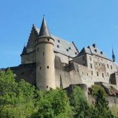 pb-luxebourg-vianden-castle-1-1600X900